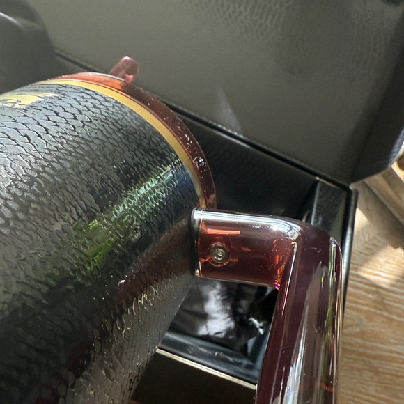 Brand New 40oz Black Snakeskin The Quencher Luxe H2.0 FlowState Tumbler - Picture 7 of 11